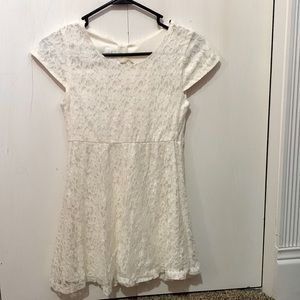 White ivory lace floral pattern girls dress
